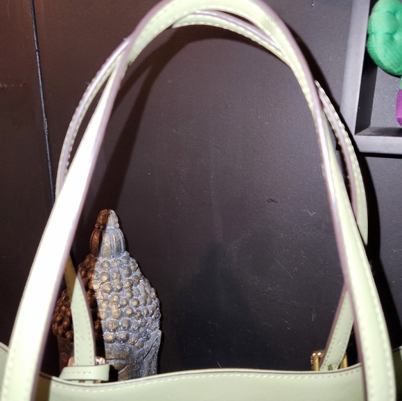 MICHEAL KORS LARGE TOTE - Picture 7 of 8